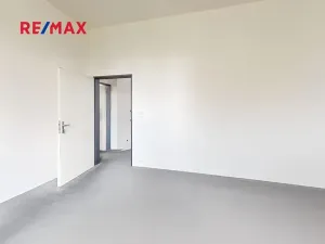 Pronájem kanceláře, Pardubice, Bohdanečská, 186 m2