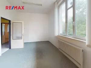 Pronájem kanceláře, Pardubice, Bohdanečská, 186 m2
