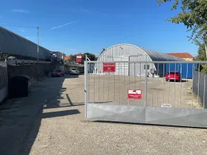 Pronájem skladu, Chýně, Družstevní, 600 m2