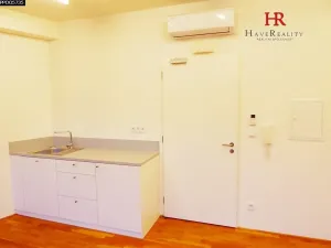 Pronájem kanceláře, Benešov, Vnoučkova, 35 m2