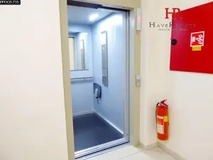 Pronájem kanceláře, Benešov, Vnoučkova, 35 m2