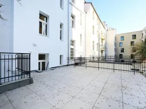 Pronájem bytu 1+kk, Praha - Smíchov, Radlická, 15 m2