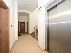 Pronájem bytu 1+kk, Praha - Smíchov, Radlická, 15 m2