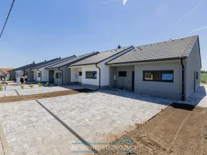 Prodej rodinného domu, Znojmo - Načeratice, 87 m2
