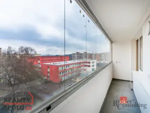 Pronájem bytu 3+kk, Praha - Libeň, Sokolovská, 44 m2