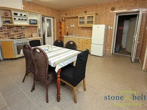 Prodej vícegeneračního domu, Nové Město pod Smrkem, Mírové náměstí, 466 m2