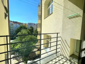 Pronájem bytu 2+kk, Praha - Nusle, U křížku, 37 m2