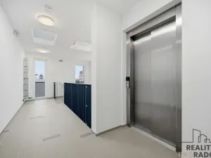 Pronájem bytu 2+kk, Pardubice, Nová Tesla, 62 m2