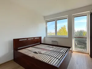 Pronájem bytu 2+kk, Jesenice, V Roháči I., 50 m2