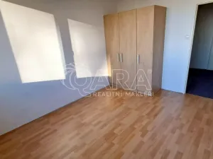 Pronájem bytu 4+1, Praha, Sládkovičova, 85 m2