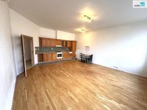 Pronájem bytu 2+kk, Praha - Vysočany, Kolbenova, 87 m2