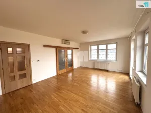 Pronájem bytu 3+1, Praha - Vysočany, Kolbenova, 100 m2