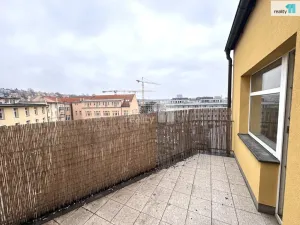Pronájem bytu 3+1, Praha - Vysočany, Kolbenova, 100 m2