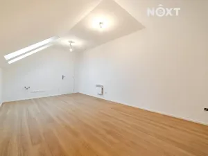 Prodej bytu 1+kk, Praha - Zbraslav, Elišky Přemyslovny, 30 m2