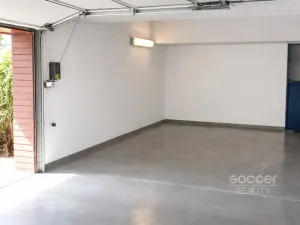 Pronájem garážového stání, Praha - Smíchov, Na Hřebenkách, 15 m2