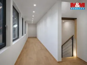 Prodej rodinného domu, Benešov, 327 m2