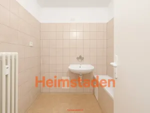 Pronájem bytu 1+1, Karviná - Mizerov, Stavbařů, 39 m2