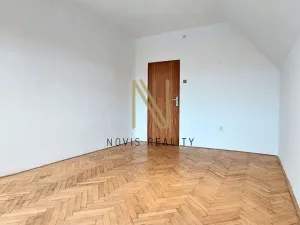 Pronájem bytu 1+1, Domažlice, náměstí Míru, 31 m2