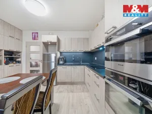 Prodej bytu 2+kk, Pardubice - Polabiny, Bělehradská, 77 m2