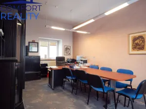 Prodej komerční nemovitosti, Suchdol nad Odrou, Komenského, 1900 m2