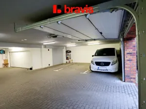 Pronájem garáže, Brno - Starý Lískovec, U Leskavy, 15 m2