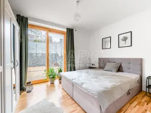 Pronájem kanceláře, Roztoky, Nad vinicemi, 393 m2