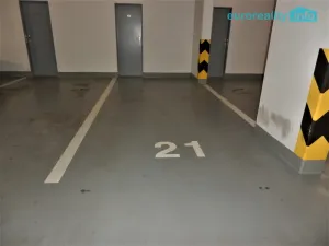 Pronájem bytu 2+kk, Praha, Toufarova, 53 m2