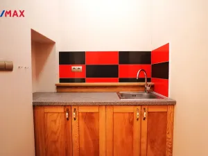 Pronájem obchodního prostoru, Karlovy Vary, Jugoslávská, 31 m2