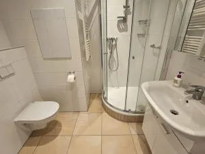 Pronájem bytu 1+kk, Praha, Běchorská, 33 m2
