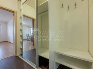 Pronájem bytu 2+kk, Praha - Zličín, Tvrdonická, 58 m2