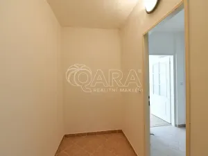 Pronájem bytu 2+kk, Praha - Troja, Hnězdenská, 47 m2