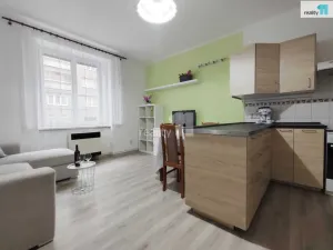 Pronájem bytu 2+kk, Praha - Smíchov, Radlická, 52 m2