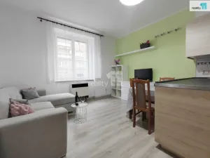 Pronájem bytu 2+kk, Praha - Smíchov, Radlická, 52 m2