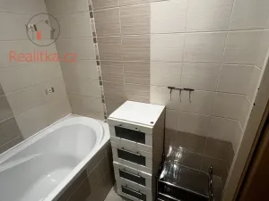 Pronájem bytu 3+1, Neratovice, Dr. E. Beneše, 79 m2