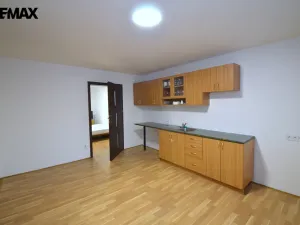 Pronájem bytu 2+kk, Olomouc, Čelakovského, 42 m2
