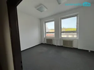 Pronájem kanceláře, Mariánské Lázně, třída Vítězství, 16 m2