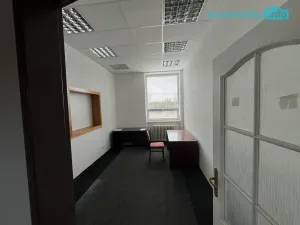 Pronájem kanceláře, Mariánské Lázně, třída Vítězství, 48 m2