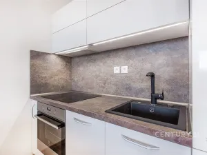 Pronájem bytu 2+kk, Praha, Saarinenova, 51 m2