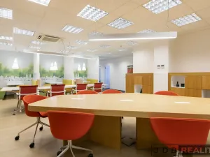 Pronájem kanceláře, Praha - Holešovice, Dělnická, 60 m2