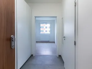 Pronájem bytu 1+kk, Praha - Hlubočepy, Fabiánové, 31 m2