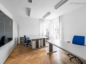 Pronájem kanceláře, Mladá Boleslav - Mladá Boleslav II, 450 m2
