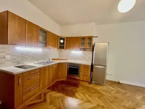 Pronájem bytu 2+kk, Praha - Žižkov, Radhošťská, 49 m2