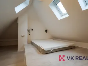 Pronájem bytu 1+kk, Praha - Braník, Branická, 50 m2