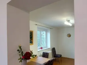 Pronájem bytu 2+1, Praha - Dejvice, Na Šťáhlavce, 61 m2
