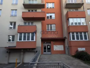 Pronájem bytu 1+kk, Praha, Mikanova, 40 m2