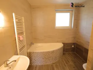 Prodej rodinného domu, Libušín, Nepřímská II, 560 m2