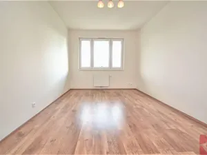 Pronájem bytu 2+kk, Praha - Žižkov, V zahrádkách, 55 m2