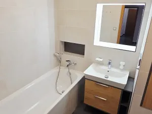 Pronájem bytu 4+1, Praha - Michle, Ohradní, 107 m2