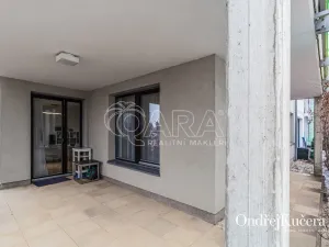 Pronájem bytu 4+kk, Praha - Dolní Chabry, K Beranovu, 188 m2