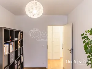 Pronájem bytu 4+kk, Praha - Dolní Chabry, K Beranovu, 188 m2